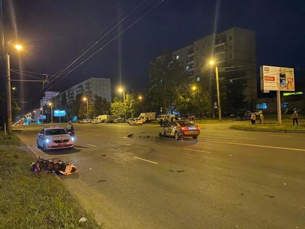 Мотоциклист в Челябинске разбился, пытаясь скрыться от полиции